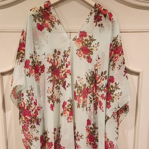 Open sides wrap kimo style boho chic floral crochet coverup - Picture 6 of 7